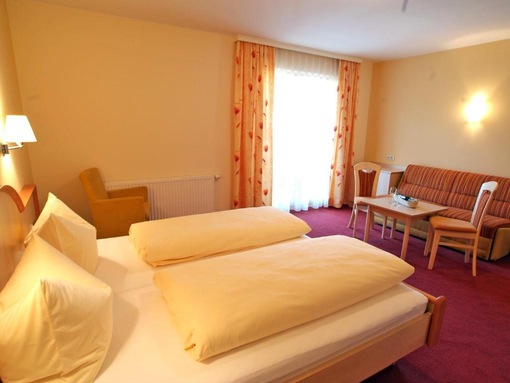 Hotel Gasthof Neuner Imst Habitación foto
